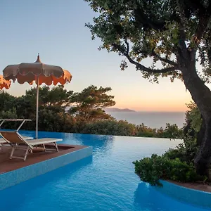 Boutique Torre Di Cala Piccola Hotel
